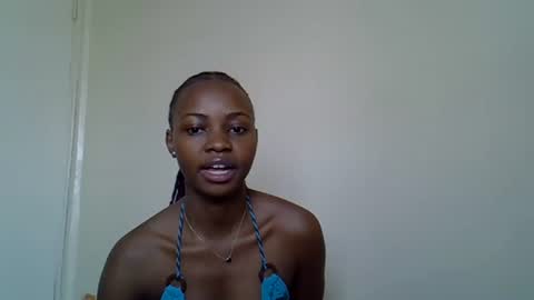 sexy_june20 online show from June 15, 2026, 9:11 am