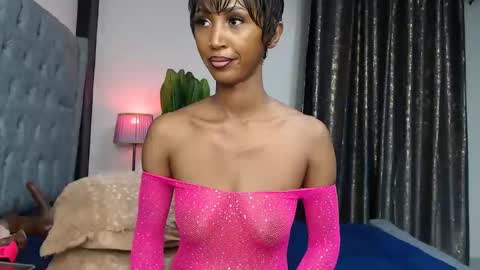 larisa online show from December 16, 2025, 10:31 am