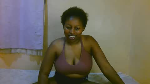 Snapshot of sexy_latasha chatting on March 28, 2026, 8:52 pm sexy_latasha online show from March 28, 2026, 8:52 pm