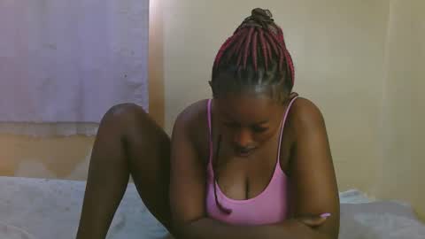 Snapshot of sexy_latasha chatting on April 10, 2026, 9:03 am sexy_latasha online show from April 10, 2026, 9:03 am