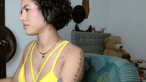 Snapshot of sexy_lia_latina chatting on April 25, 2026, 2:58 am Celeste online show from April 25, 2026, 2:58 am