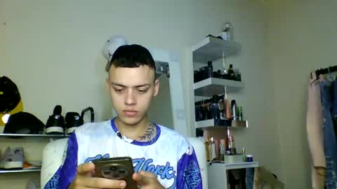 Snapshot of sexy_liam0 chatting on June 20, 2026, 2:58 am sexy_liam0 online show from June 20, 2026, 2:58 am