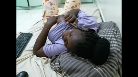 Snapshot of sexy_lunah chatting on February 9, 2025, 7:41 pm sexy_lunah online show from February 9, 2025, 7:41 pm