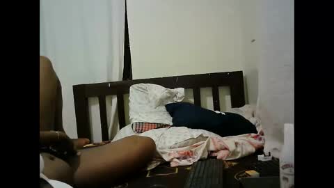 Snapshot of sexy_lunah chatting on February 17, 2025, 7:42 pm sexy_lunah online show from February 17, 2025, 7:42 pm