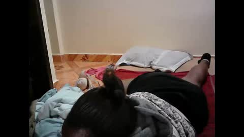 sexy_lunah online show from May 4, 2026, 1:45 am