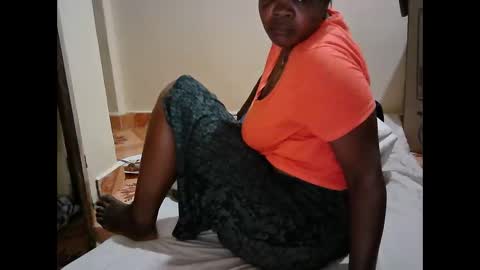 sexy_lunah online show from May 9, 2026, 4:50 am