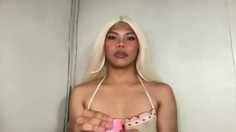 Nicole online show from April 26, 2026, 4:48 pm