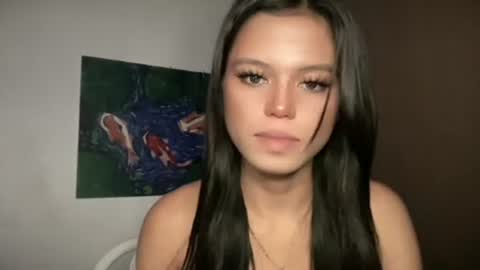 Nicole online show from May 15, 2026, 10:50 pm
