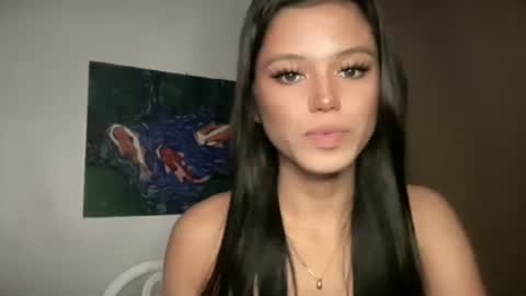 Nicole online show from May 15, 2026, 11:01 pm