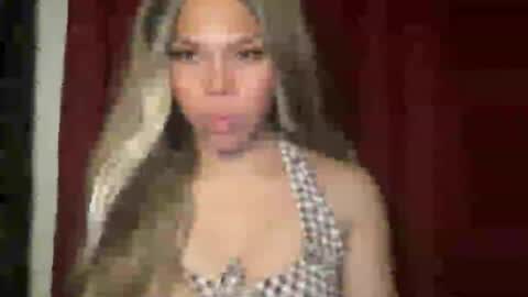 Nicole online show from June 18, 2026, 1:37 pm