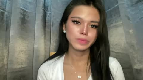 Nicole online show from June 25, 2026, 5:12 am
