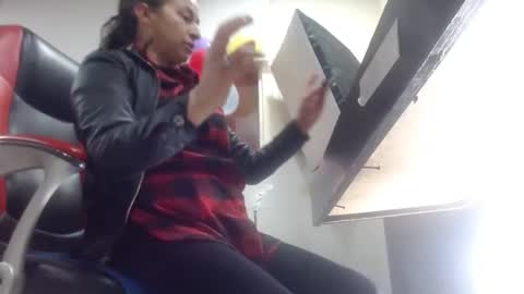 MARIPOSA online show from October 14, 2025, 1:45 pm