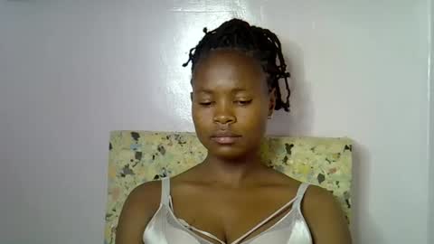 Molyne online show from February 20, 2026, 6:10 am