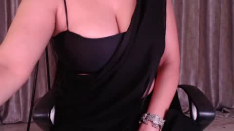 Snapshot of sexy_myra18 chatting on May 27, 2026, 4:42 am myra online show from May 27, 2026, 4:42 am