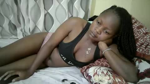 sexy_nanah online show from May 19, 2026, 1:56 am