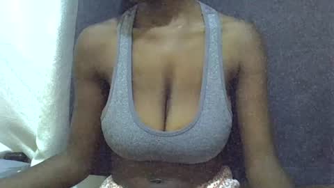 Snapshot of sexy_peach4 chatting on June 23, 2026, 10:52 pm sexy_peach4 online show from June 23, 2026, 10:52 pm