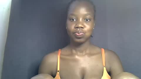 Snapshot of sexy_peach4 chatting on June 30, 2026, 9:43 am sexy_peach4 online show from June 30, 2026, 9:43 am