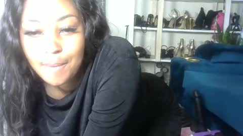 Snapshot of sexy_pigeon chatting on May 27, 2026, 11:29 am sexy pigeon online show from May 27, 2026, 11:29 am