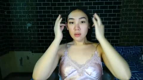 Snapshot of sexy_queeniex chatting on July 21, 2026, 2:58 am hi im queenie online show from July 21, 2026, 2:58 am