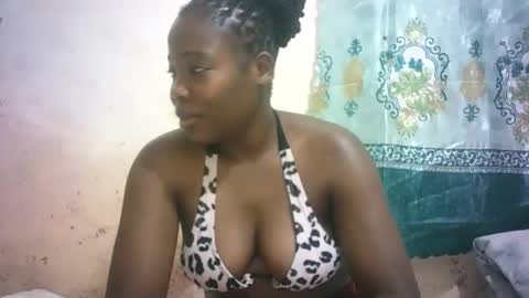 sexy_sandrah online show from June 9, 2026, 9:43 am