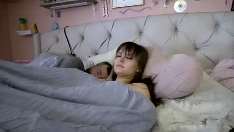 Snapshot of sexyandstoned420 chatting on September 17, 2025, 2:08 pm Kali Brent online show from September 17, 2025, 2:08 pm