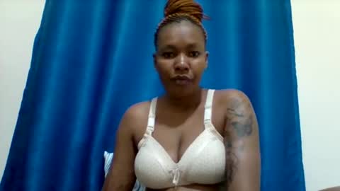 sexyapple2002 online show from April 9, 2026, 6:19 am