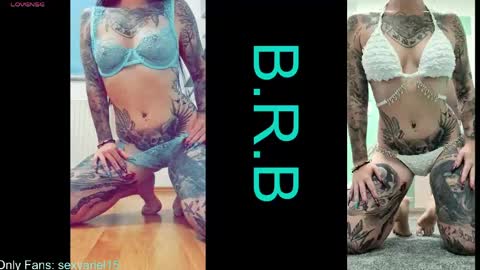 Snapshot of sexyariel15 chatting on May 27, 2026, 4:48 pm SexyAriel15 online show from May 27, 2026, 4:48 pm