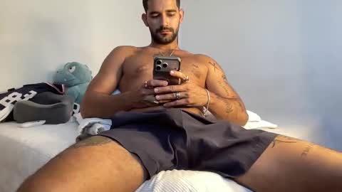Snapshot of sexyasaf1018 chatting on May 15, 2026, 3:52 pm Asaf online show from May 15, 2026, 3:52 pm