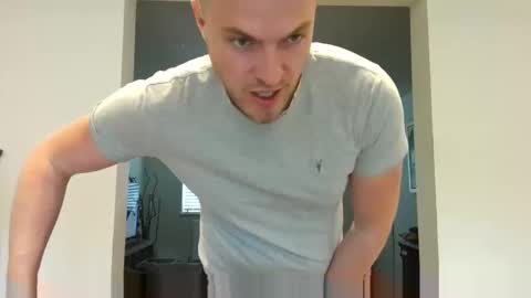 sexyass7000000 online show from June 3, 2026, 11:46 am