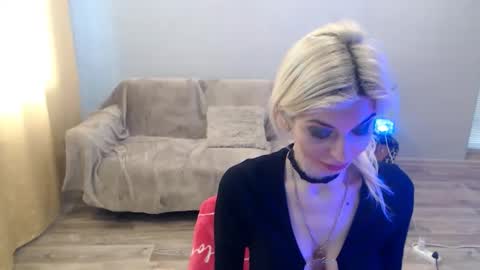 sexybeatriice online show from March 27, 2026, 7:36 am