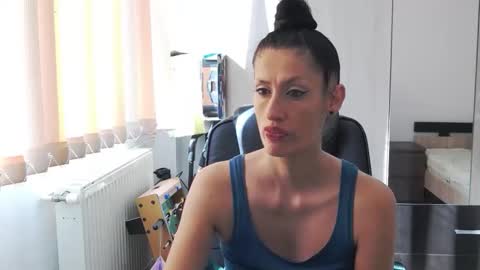 SexyBea online show from May 19, 2026, 6:09 am