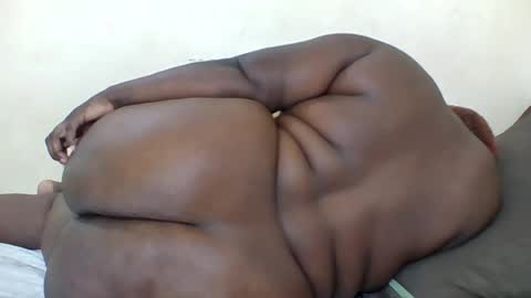 Snapshot of sexyblackberry7 chatting on August 1, 2026, 4:50 pm MAUREEN online show from August 1, 2026, 4:50 pm