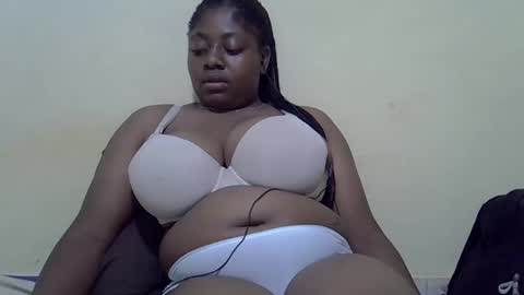 Snapshot of sexyboobies25 chatting on March 11, 2025, 1:37 am sexyboobies25 online show from March 11, 2025, 1:37 am