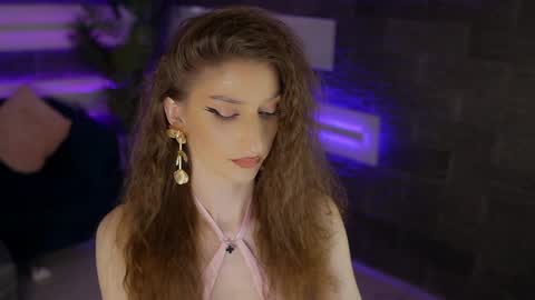 Celline online show from April 28, 2026, 2:27 am