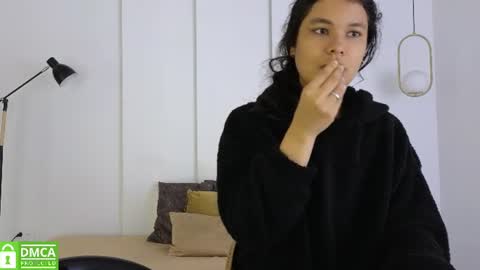 chanell and yina online show from June 18, 2026, 1:37 pm