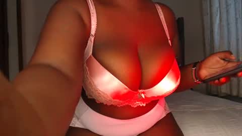sexychocco online show from July 14, 2026, 10:32 am