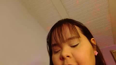 Eva online show from May 15, 2026, 2:40 am