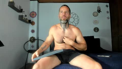 Antonioylola online show from April 2, 2026, 4:26 pm