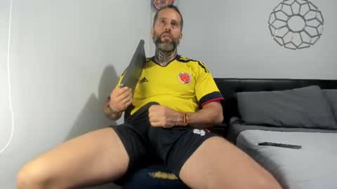 Antonioylola online show from July 7, 2026, 1:37 pm