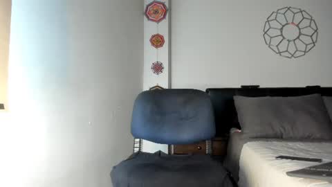 Antonioylola online show from July 17, 2026, 5:07 pm
