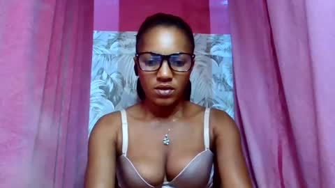 sexydoll32 online show from July 24, 2026, 11:25 pm