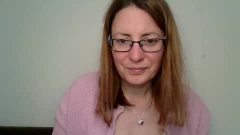 Snapshot of sexyemilyoliver chatting on May 18, 2026, 10:54 am Emily online show from May 18, 2026, 10:54 am
