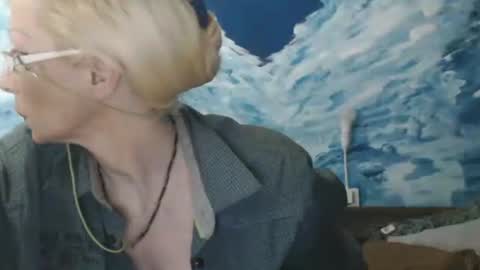 Snapshot of sexyeni chatting on February 7, 2025, 11:03 pm ENI pvt moan your name WHEN I M NOT online you tell me in SNAPCHAT deal yes add me... FREE TWITTER magiconline101...... online show from February 7, 2025, 11:03 pm