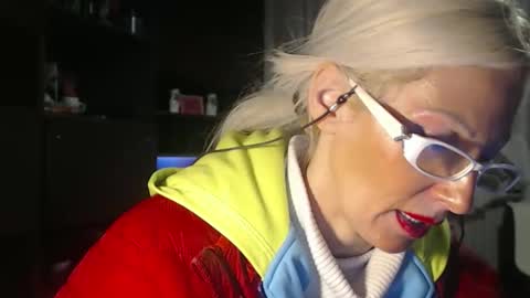 Snapshot of sexyeni chatting on October 1, 2025, 11:33 pm ENI pvt moan your name WHEN I M NOT online you tell me in SNAPCHAT deal yes add me... FREE TWITTER magiconline101...... online show from October 1, 2025, 11:33 pm