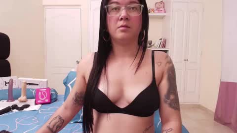 Eva online show from October 7, 2025, 4:09 am