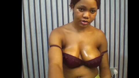 sexyeye368293 online show from October 8, 2025, 12:41 am