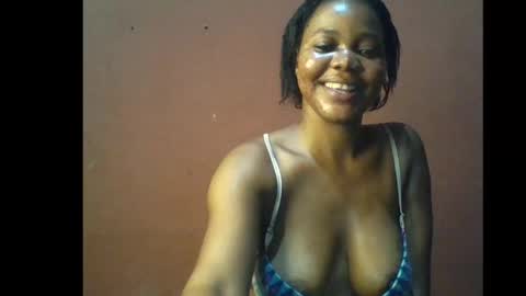 sexyeye368293 online show from March 25, 2026, 12:05 am