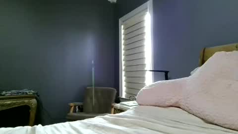 LisaisLuscious online show from June 9, 2026, 3:01 pm