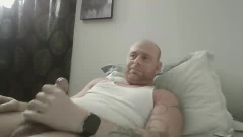 Snapshot of sexyfredy7722 chatting on April 6, 2026, 4:10 am sexyfredy7722 online show from April 6, 2026, 4:10 am