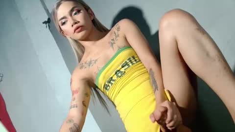 sexyhotbabe18 online show from March 26, 2026, 7:14 am